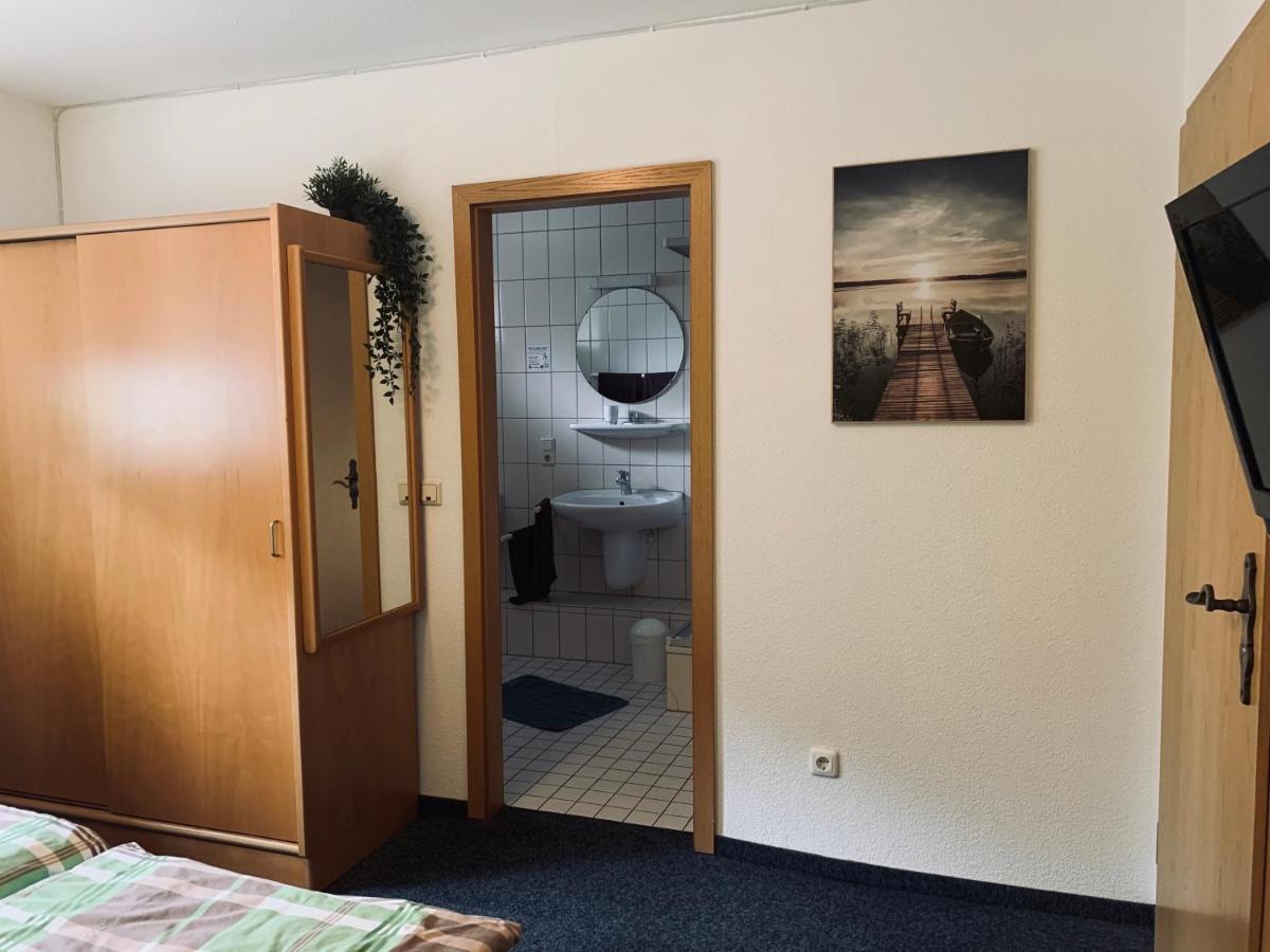 Hotel Zur Schleuse  Swischtow Exterior foto