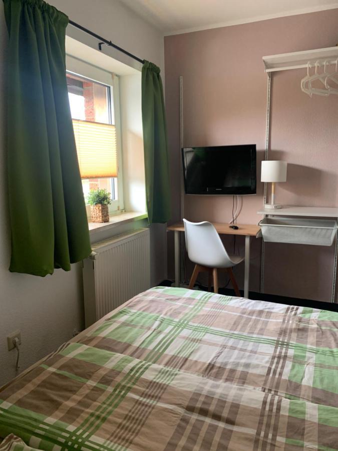 Hotel Zur Schleuse  Swischtow Exterior foto